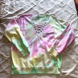 V-Neck Lace Up Tie-Die Crew Neck Sweatshirt
